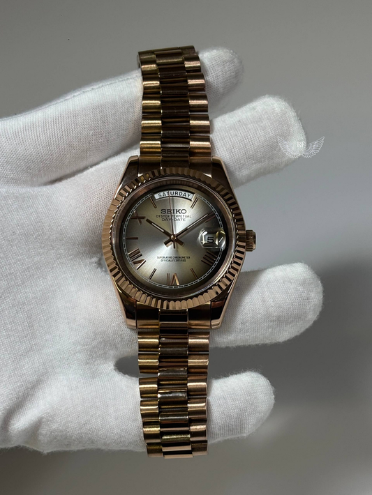 Rose   Roman   Dial